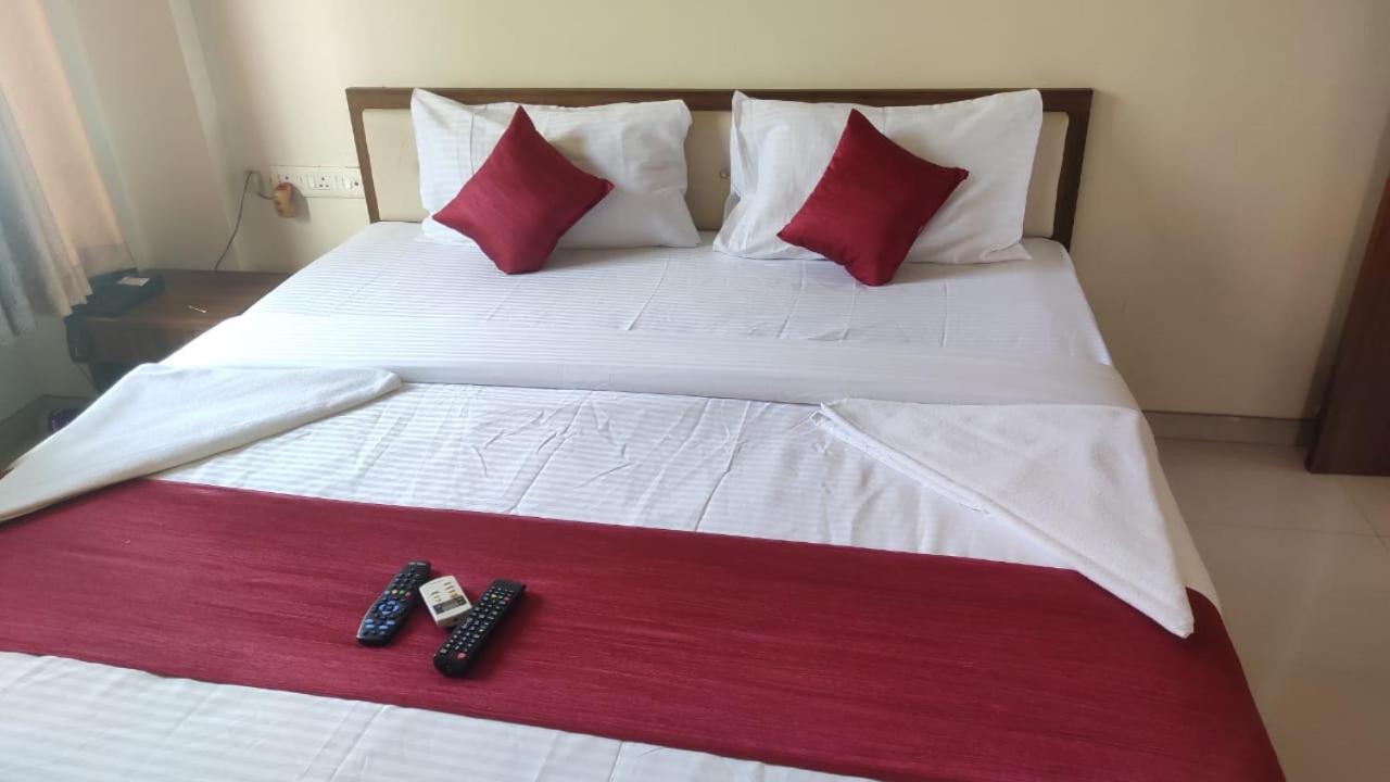 Atithi Service Apartment Pune Pokój zdjęcie